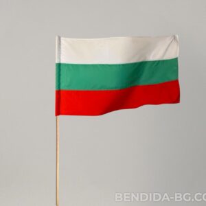 Знаме на България 60/100 см. с дървена дръжка 115 см.