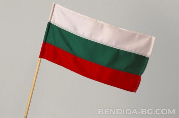 Знаме на България 20/33 см. за агресивни външни условия