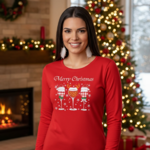 1760616509384541.png Коледна дамска червена блуза с чаши за вино и надпис „Merry Christmas“