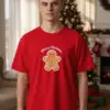 1761649113280161.png Коледна мъжка червена тениска с надпис “Merry Christmas“ и коледна курабийка
