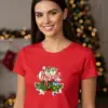 Коледна дамска червена тениска с надпис “Merry Christmas“ и коледен венец