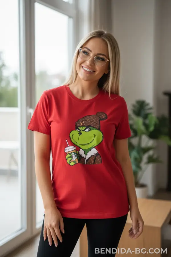 1763058037682070.png Дамска тениска -„Гринч латте“