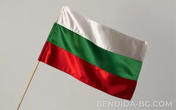 rb-s-pruchka-saten-scaled-1.jpg Луксозно знаме на България 30/50 см.