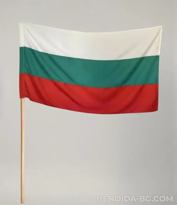 Знаме на България 60/100 см. за агресивни външни условия с дървена дръжка 115 см.